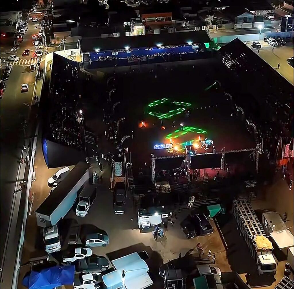 Expolinhares inicia programação com shows e rodeio em Linhares