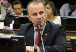 Helder Salomão critica Pazolini e Ricardo Ferraço no ES hoje