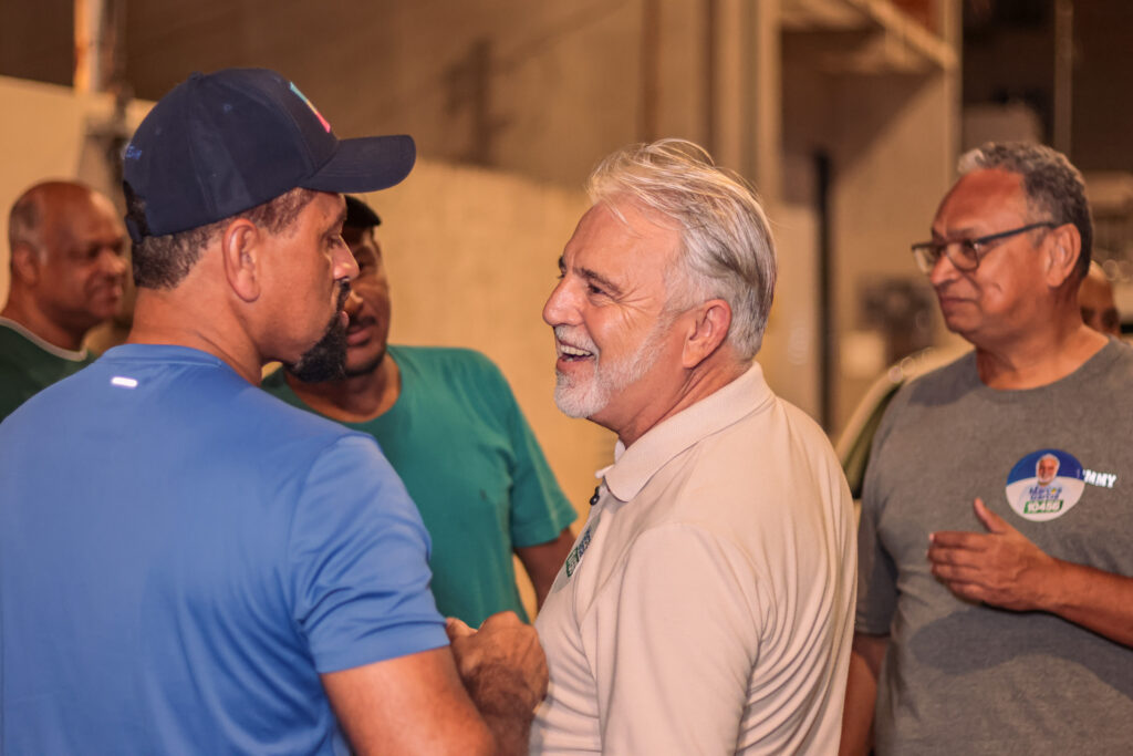 Marcos Garcia reforça candidatura durante caminhada em Bebedouro