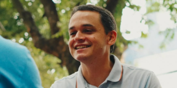 Lorenzo Pazolini detalha propostas em sabatina no Espírito Santo