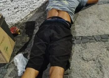 Policial penal à paisana flagra homem cortando cabos em Linhares